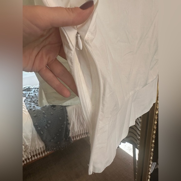 Anthropologie SUNDAY IN BROOKLYN Twist Front Blouse XS - Picture 5 of 5